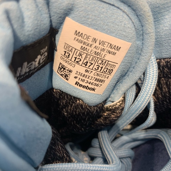 Rare!! Reebok Raised By Wolves Size 13 - Picture 7 of 7